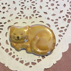 460.  - 🎈$5 final 🎈Cat Brooch‼️must bundle ‼️